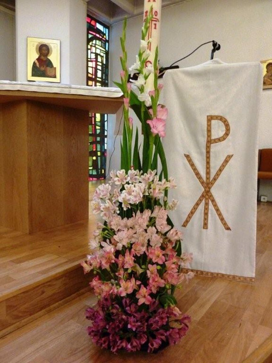 15 mai 2011 - 4e dimanche de Pâques. "Je suis la porte des brebis" 